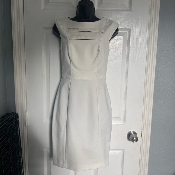 French Connection Dresses & Skirts - NWT French Connection White Tailored Midi Dress - size 4